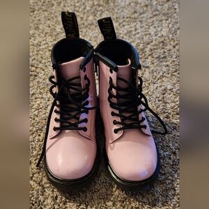 Doc Marten AirWait with bouncing soles toddler size 8 boot